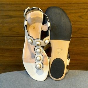 Gucci Shoes - Gucci Willow Pearly Thong Sandal size 35 Gucci Shoes - Gucci Willow Pearly Thong Sandal size 35
